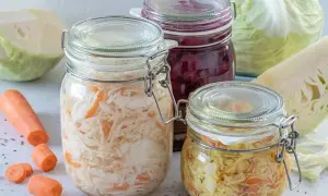 Najlepsze przyprawy do młodej kapusty, które zachwycą twoje zmysły