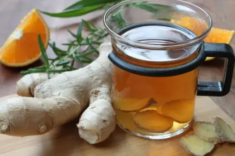 Naturalne herbaty, które szybko udrożnią twoje jelita bez wysiłku