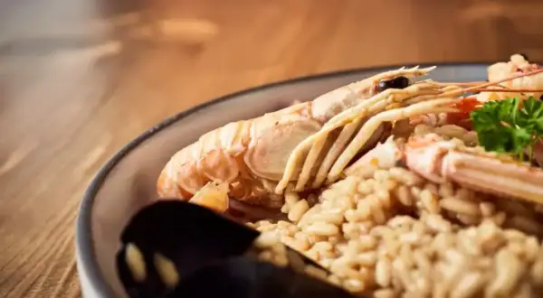 Włoskie przyprawy do risotto, które odmienią twój posiłek na zawsze
