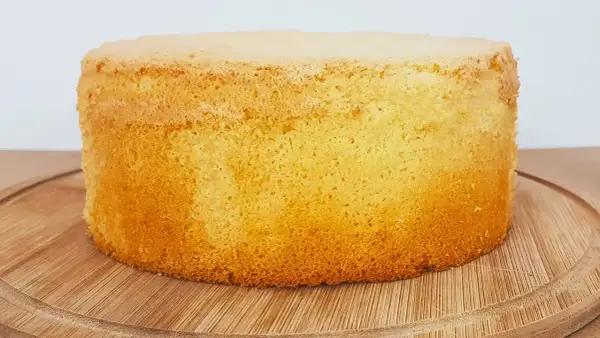 Idealny biszkopt na ciasto krówka: prosty przepis krok po kroku bez wpadek